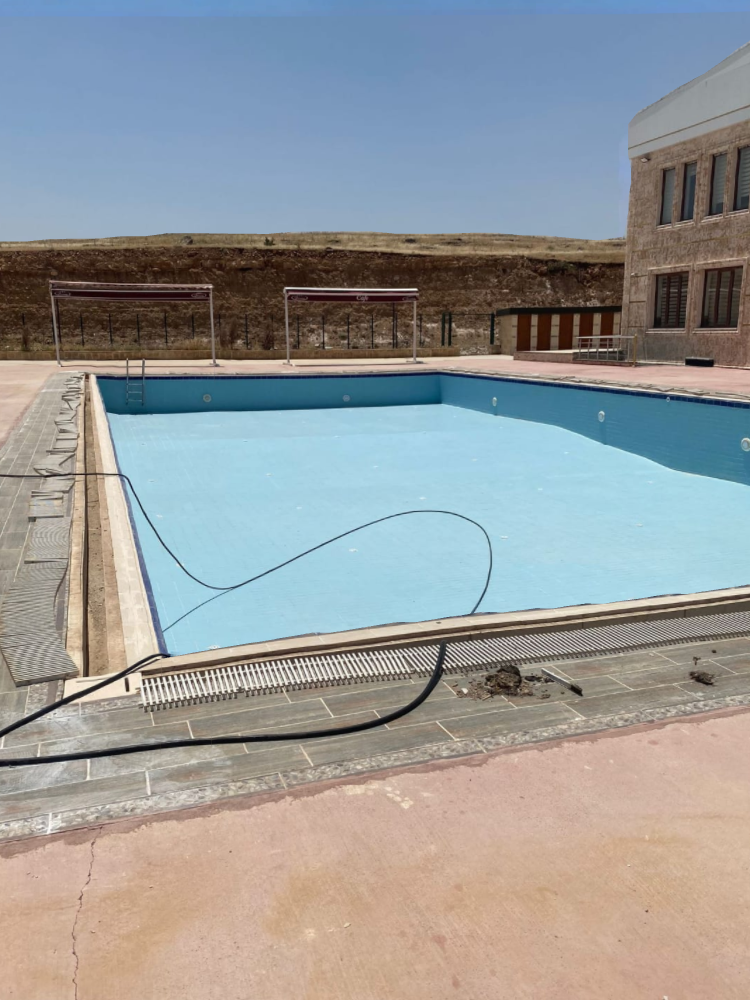 Midyat Divan Düğün Salonu Yüzme Havuzu